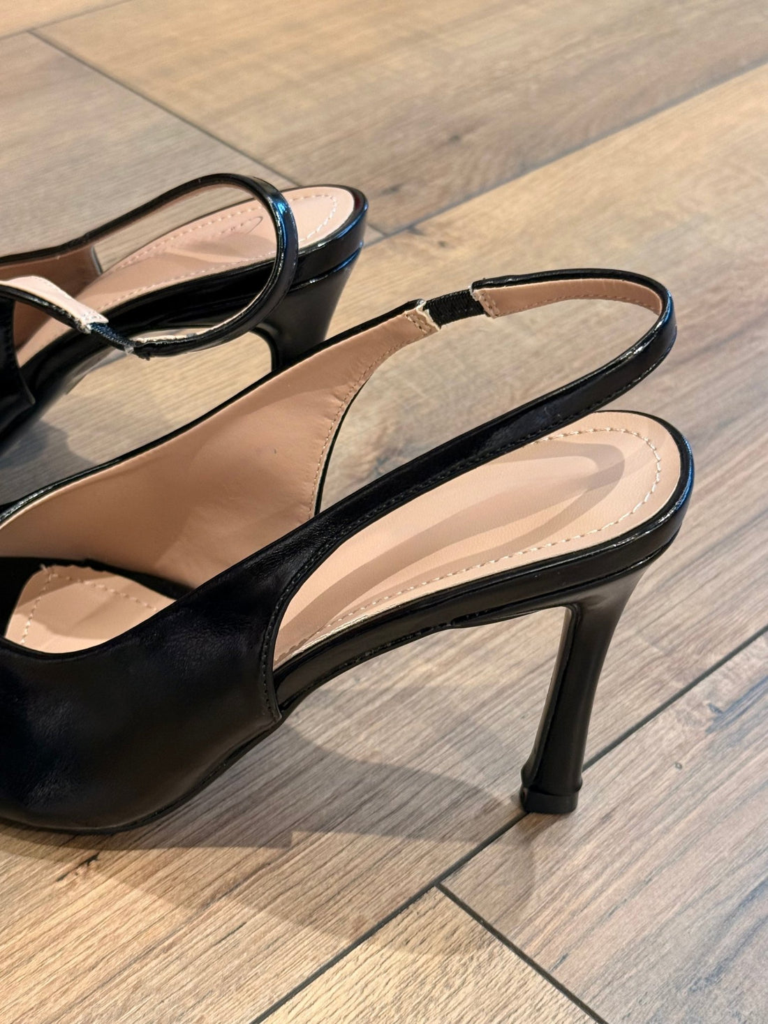 Talons bout ouvert noirs - Léone