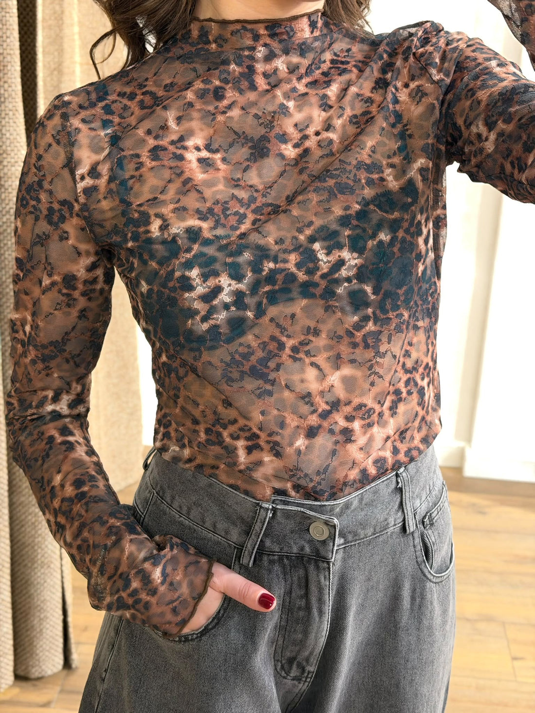 Top semi transparent leopard - Léone