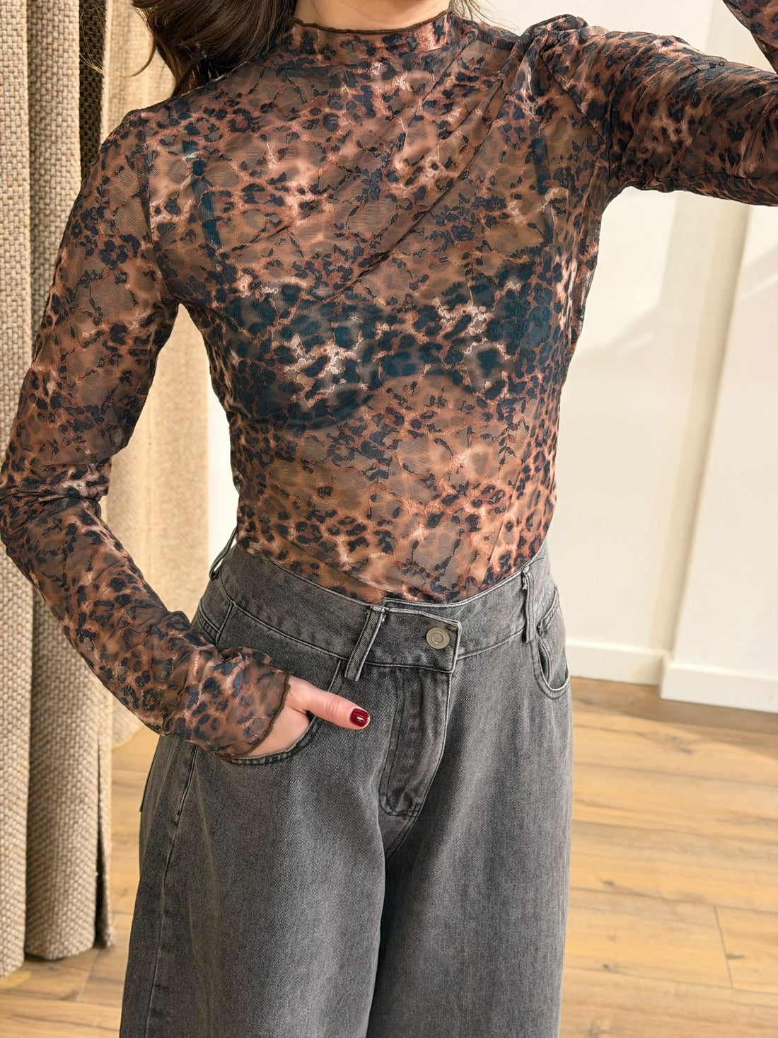 Top semi transparent leopard - Léone