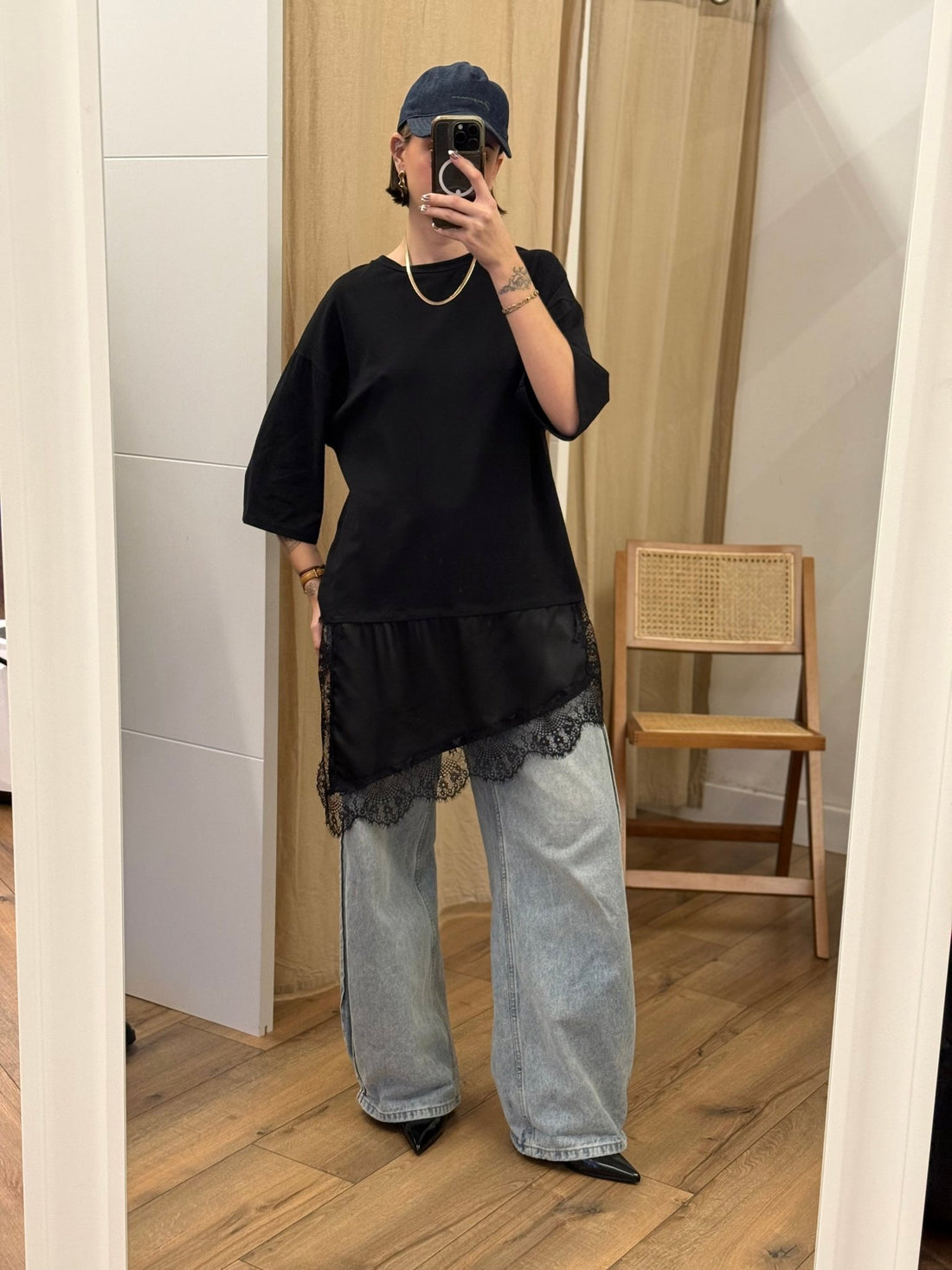 Tshirt asymetrique mila noir - Léone