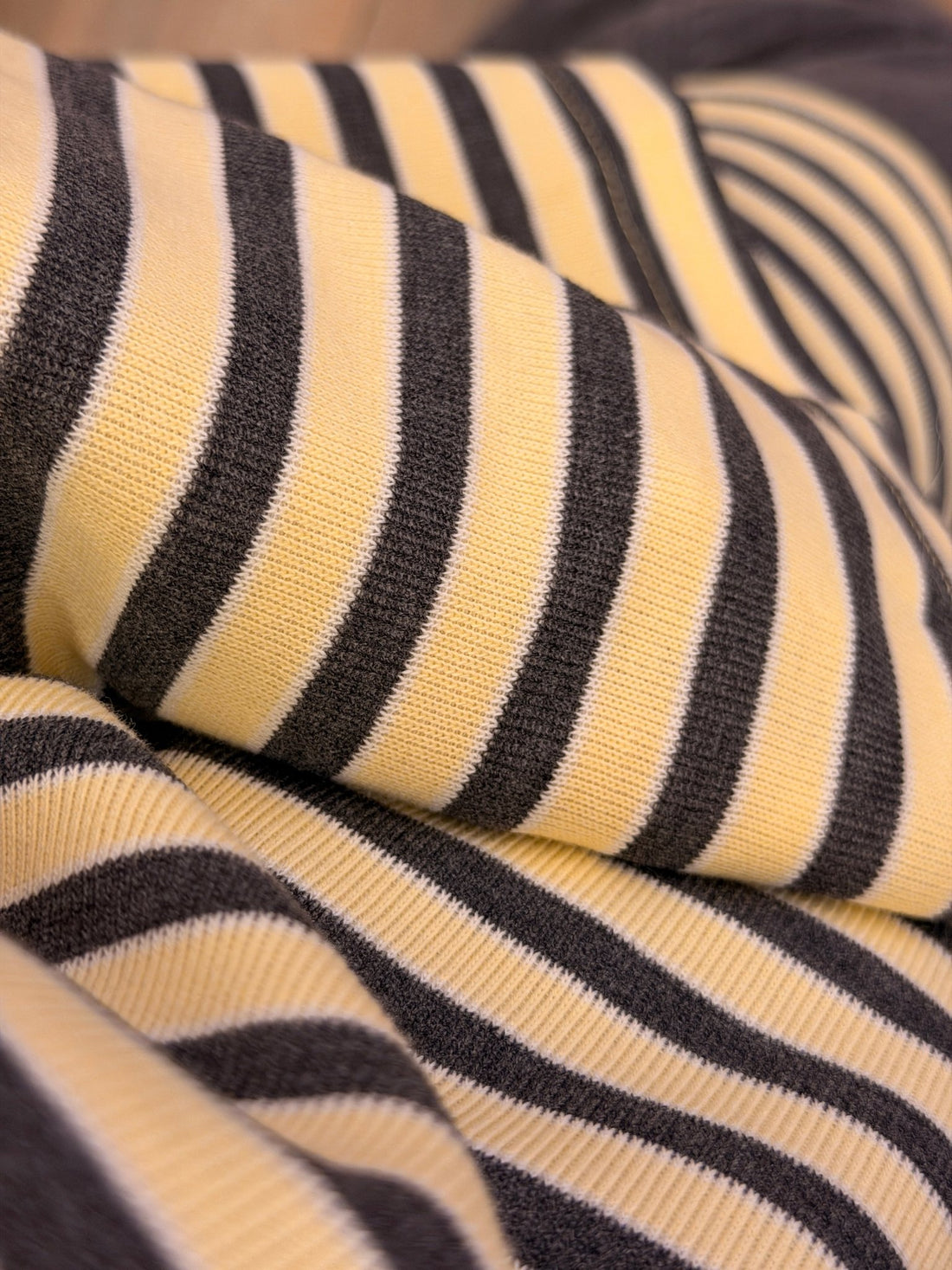 Tshirt Simonetta jaune - Léone