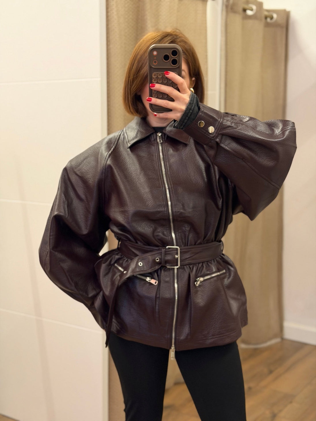Veste ceinturée simili bordeau - Léone