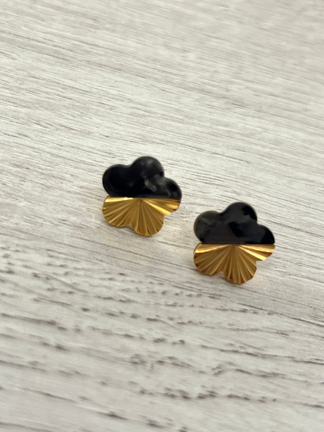 Boucles d’oreilles fleur doré/anthracite